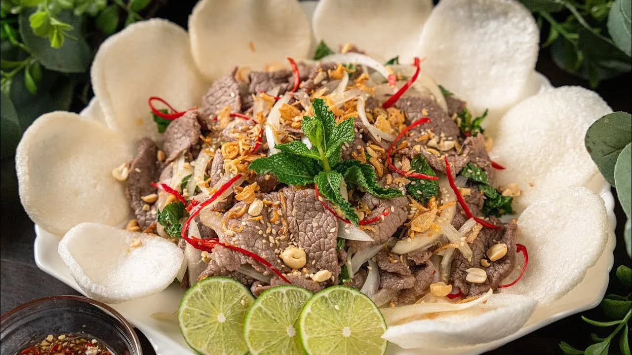Nộm bò tái chanh thái