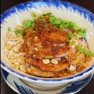 Phở Vịt chiên giòn