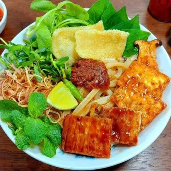 Cao lầu chay 1