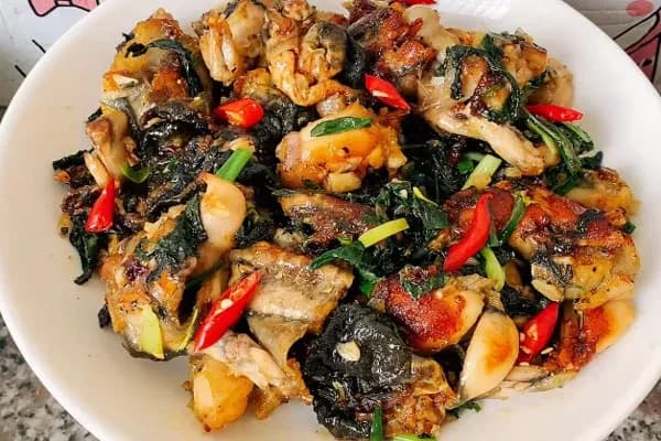 Ếch xào lá lốt