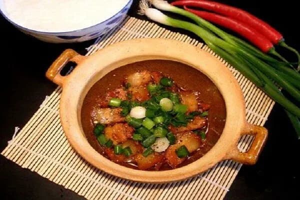 Thịt kho tàu 1