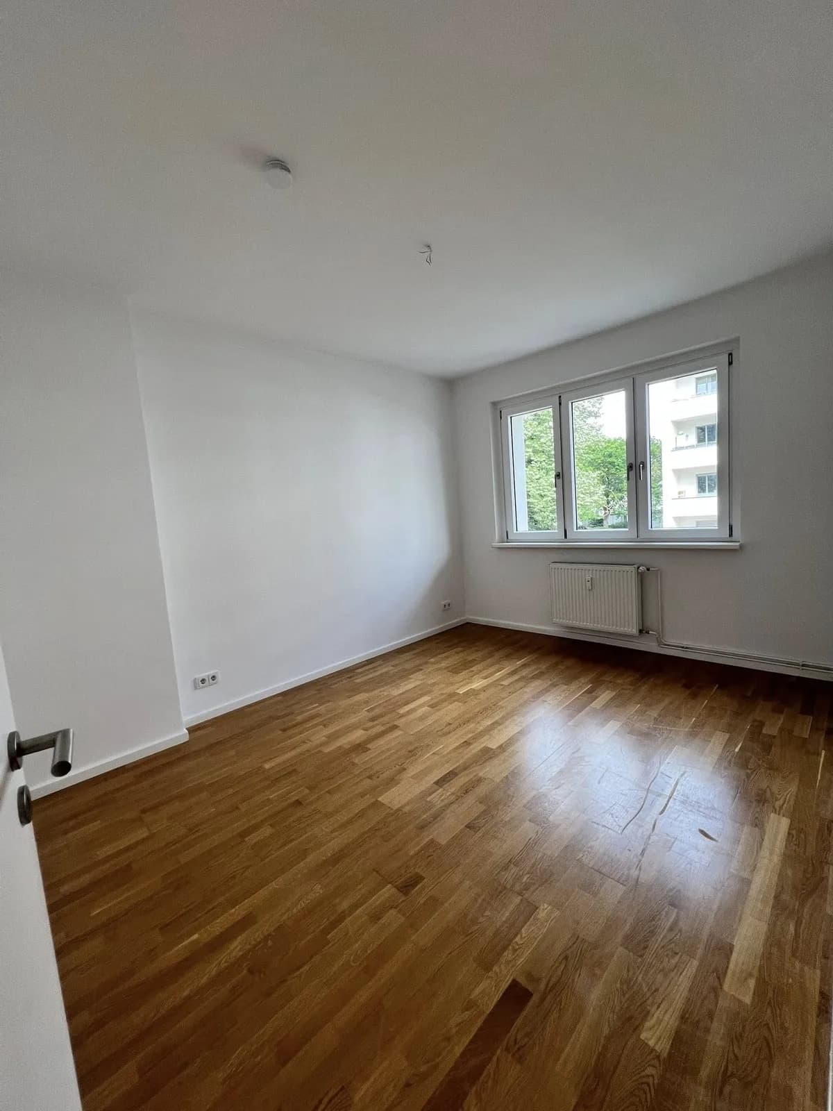 Neubau Nhà 2 phòng gần U-Prinzenstr. (U1/U3) dành cho người có bảng lương 5