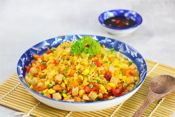 Cơm chiên Dương Châu 1