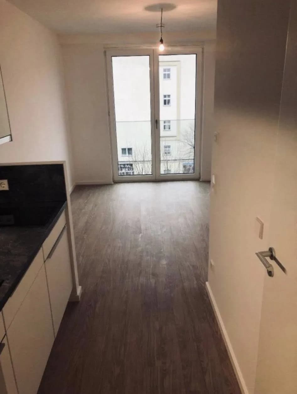 Nha 1 phòng tại ,Flughafenstraße 12053,Berlin 1