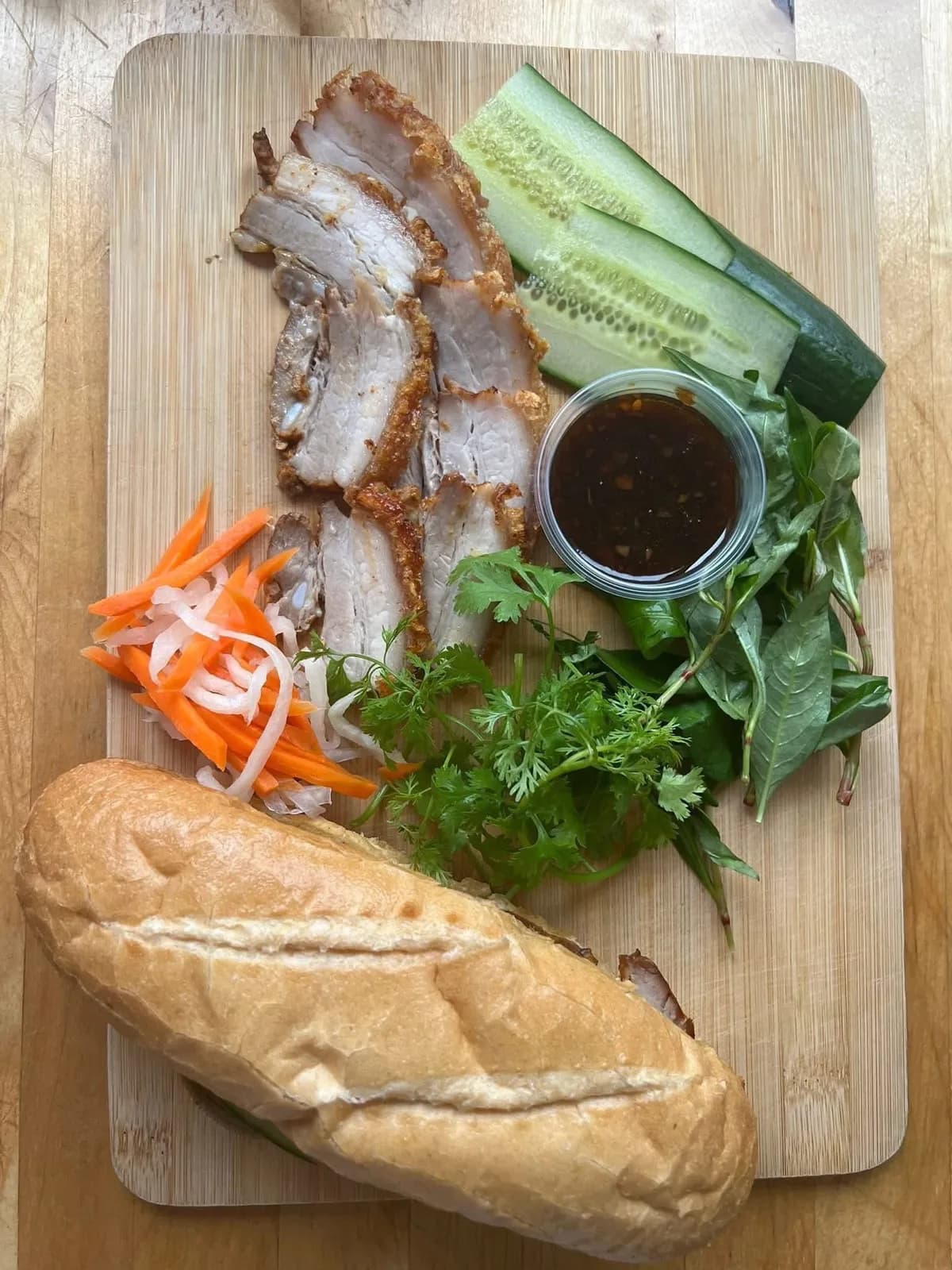 Bánh mì heo quay 1