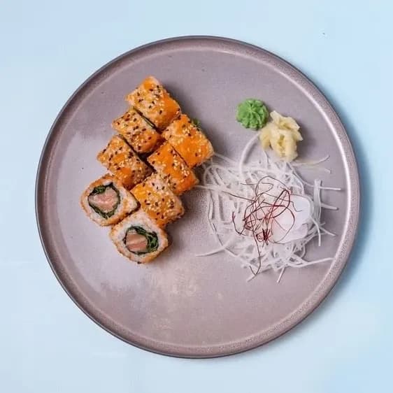 Sake Rucola Roll 1
