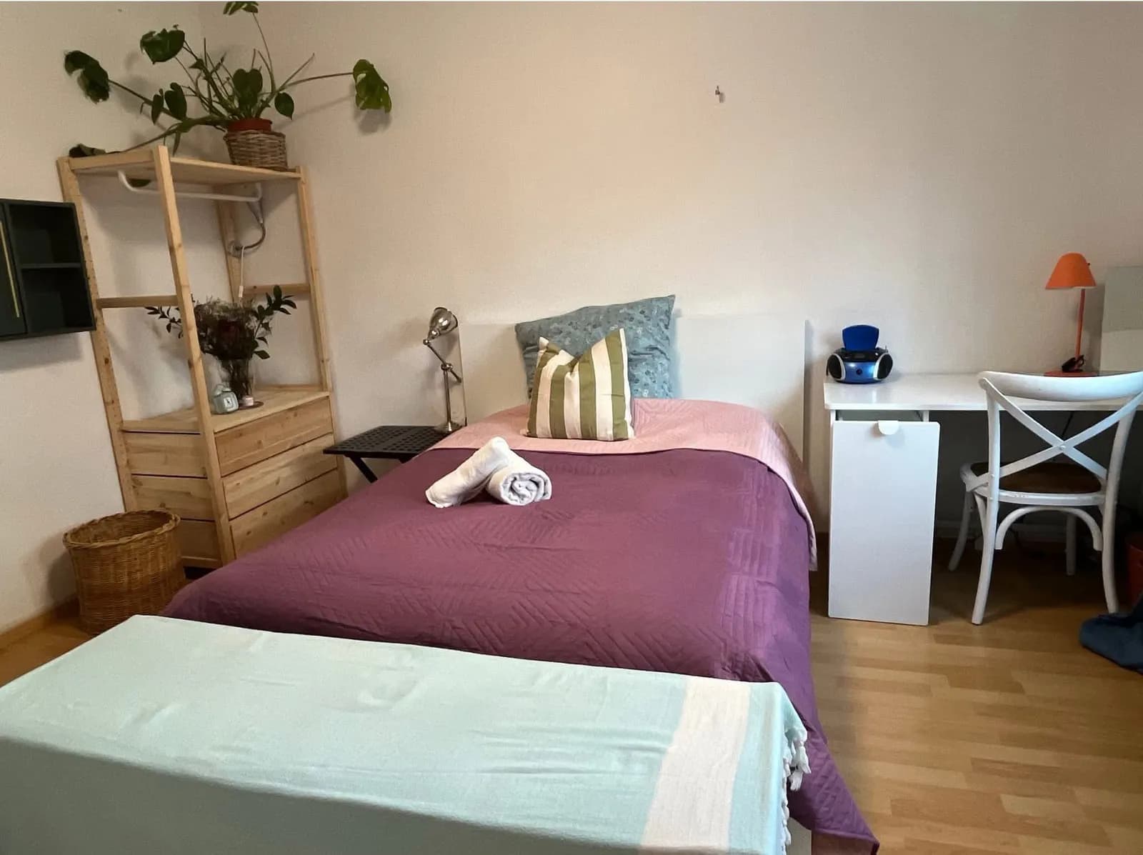 Phòng cho thuê - Tất cả đều bao gồm Phòng 20 m2 trong một căn hộ 3 phòng (tầng 1) 4
