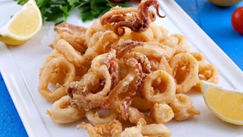 Râu mực chiên giòn