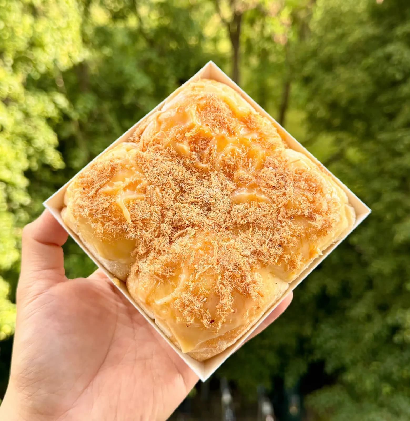 Bánh mì bơ ruốc