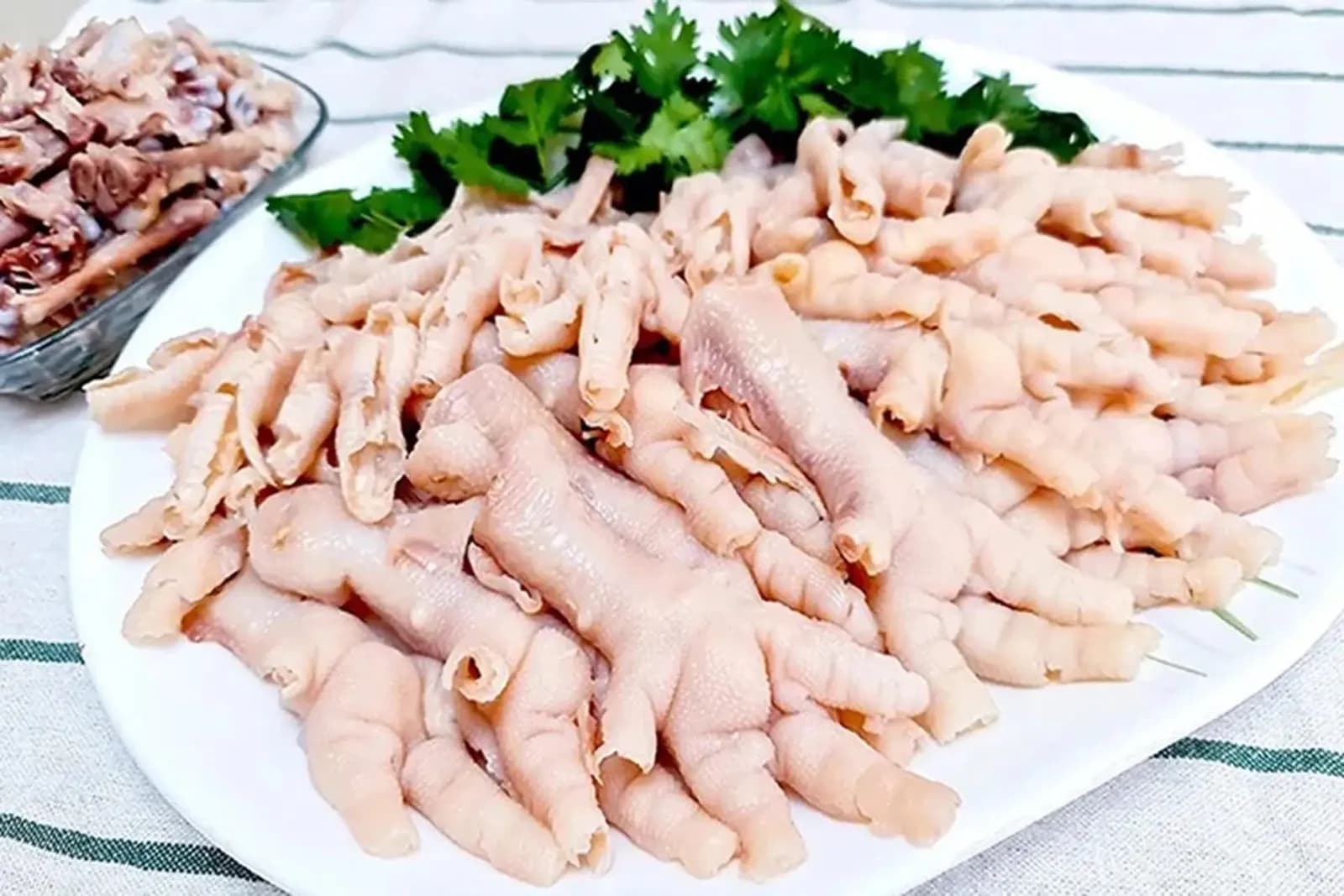 Chân gà rút xương (kg)