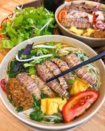 Bún riêu cua bề bề