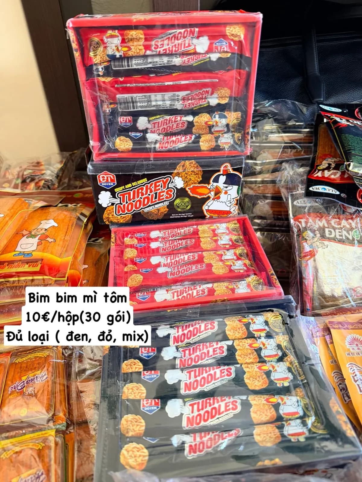 Bim bim mì tôm (30 gói) 1
