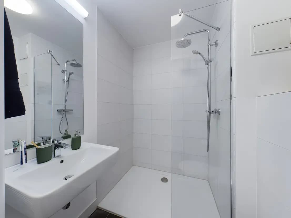 Monat geschenkt: Möbliertes & zentrales all-inclusive Apartment im Herzen von Berlin! 3
