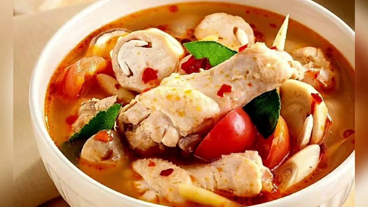 Soup Tomyum Gà 1