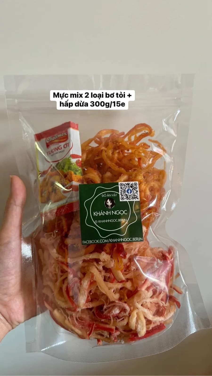 Khô mực mix 2 loại bơ tỏi + hấp dừa(300gr)
