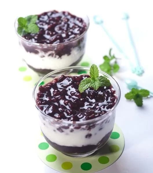 Sữa chua nếp Cẩm