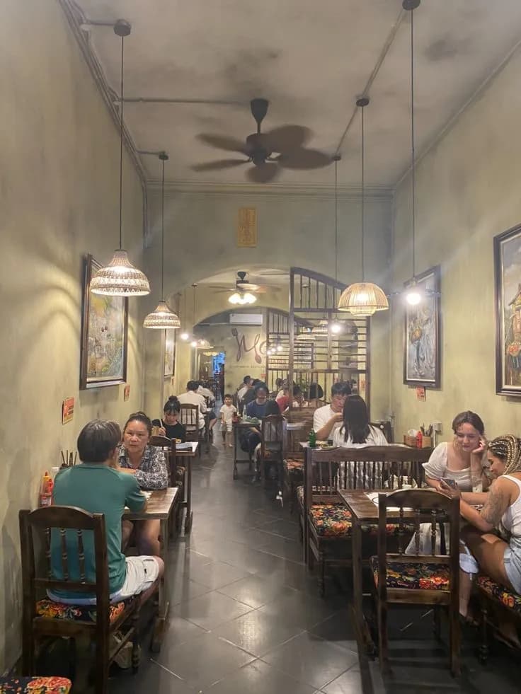 Nhà hàng ẩm thực Việt