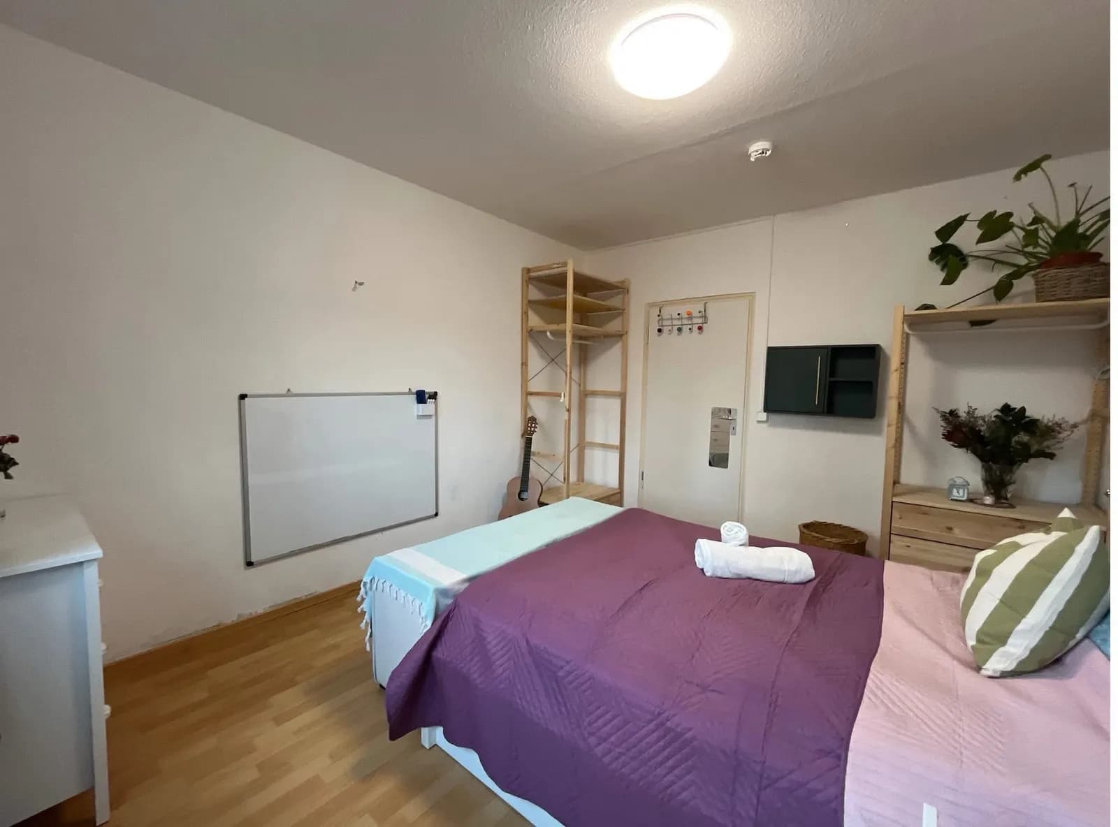 Phòng cho thuê - Tất cả đều bao gồm Phòng 20 m2 trong một căn hộ 3 phòng (tầng 1) 5