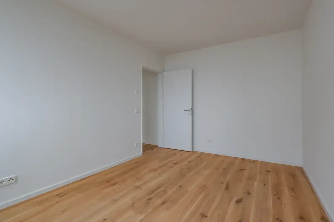 NEUBAU für Familien - 4 Zimmer-Wohnung mit Balkon, Einbauküche und Duschbad 4