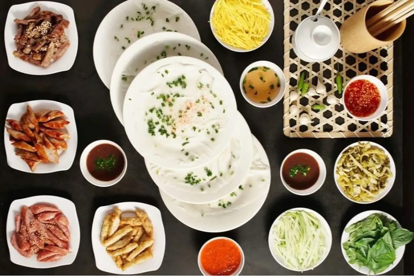 Bánh ướt chồng đĩa 1