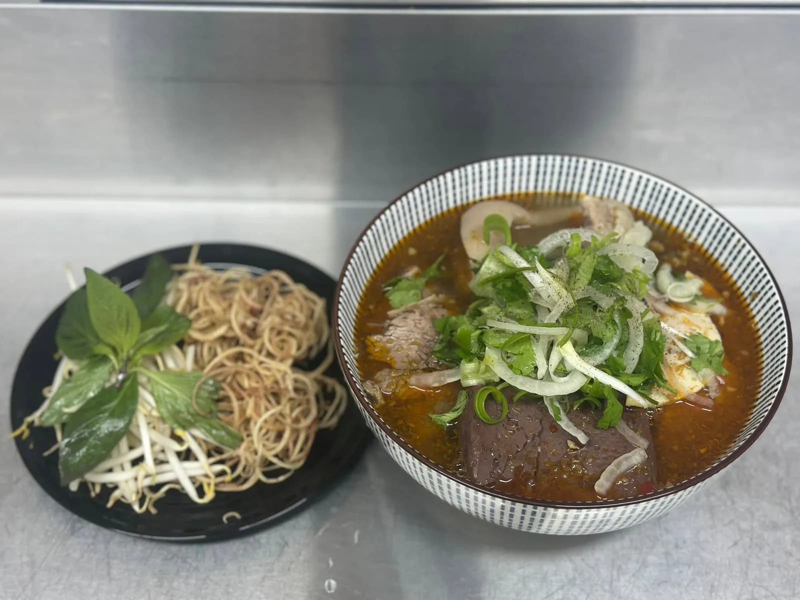 Bún bò Việt Nam 1