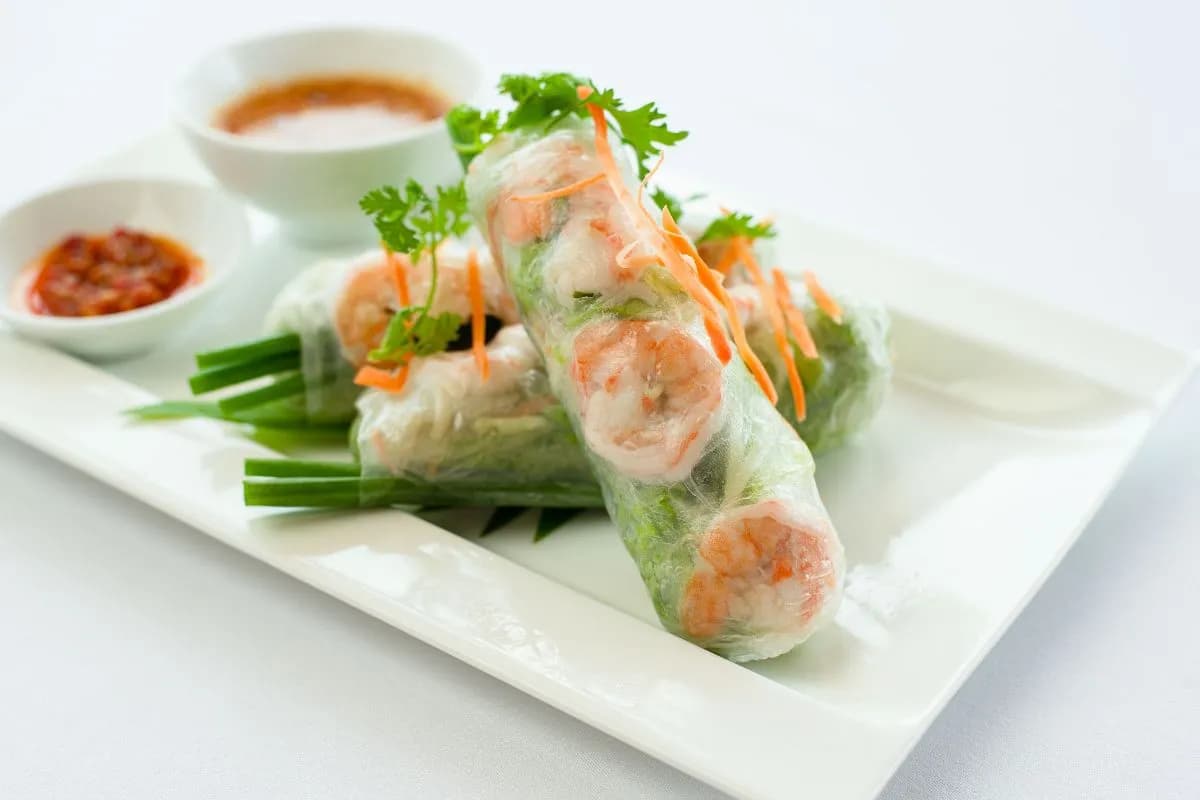Gỏi cuốn tôm