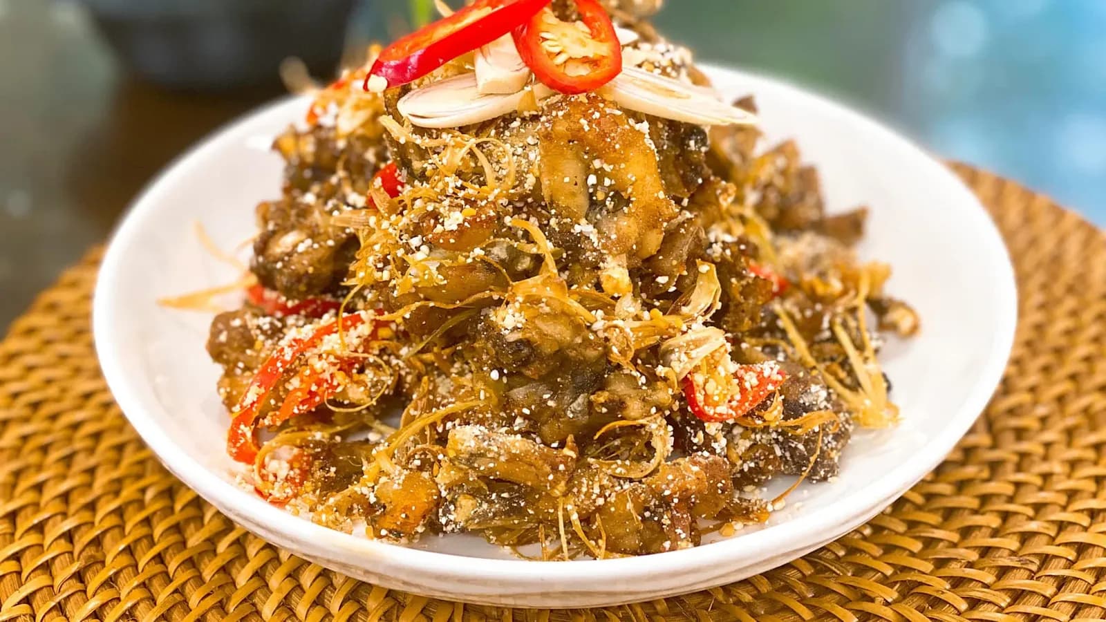 Đùi ếch rang muối