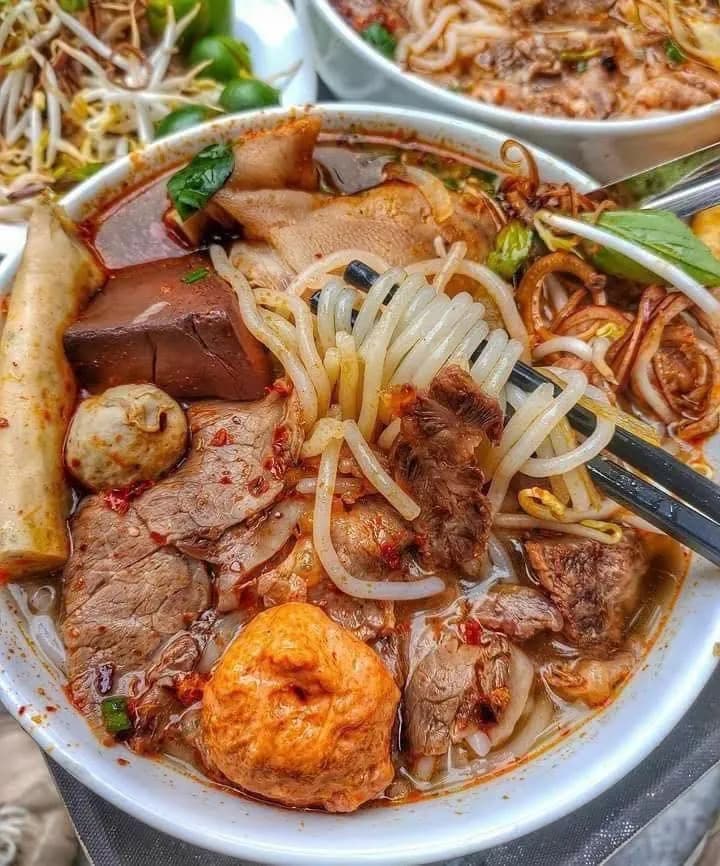 Bún bò Huế 1