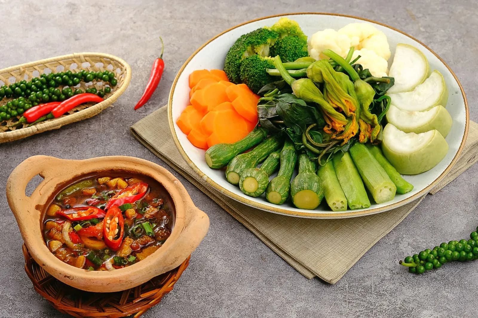 Kho quẹt rau luộc 1