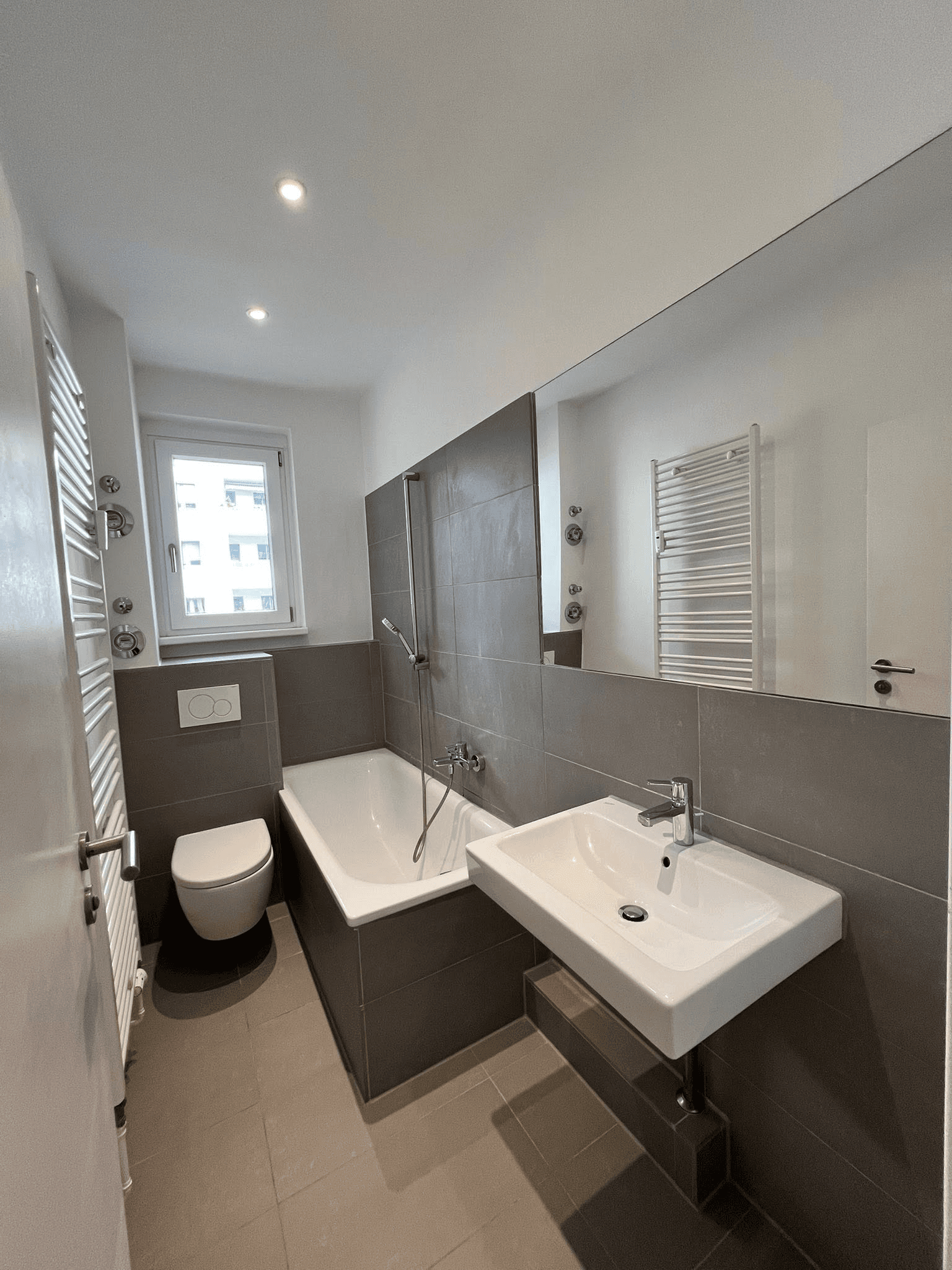 Neubau Nhà 2 phòng gần U-Prinzenstr. (U1/U3) dành cho người có bảng lương 4