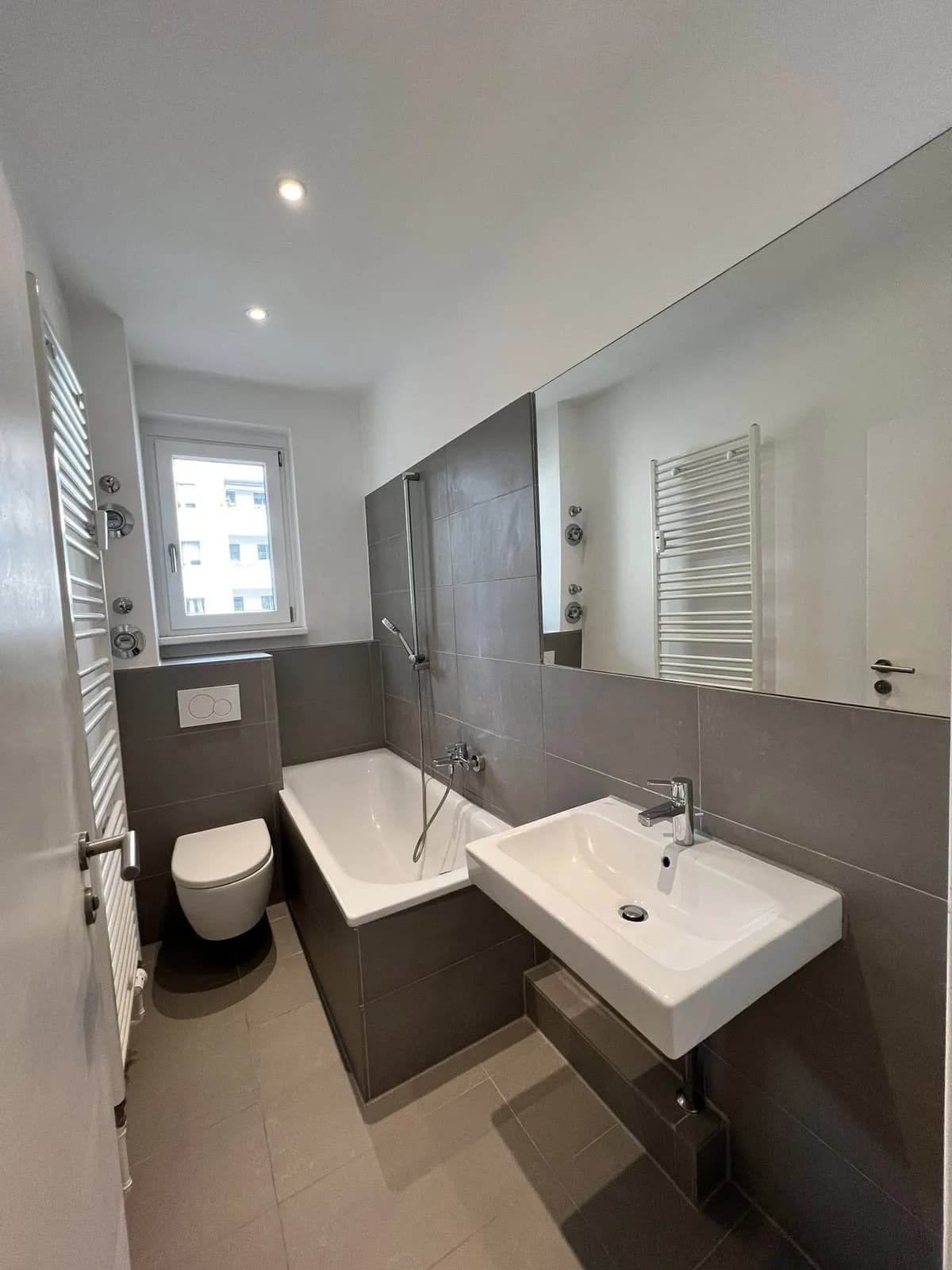 Neubau Nhà 2 phòng gần U-Prinzenstr. (U1/U3) dành cho người có bảng lương 4