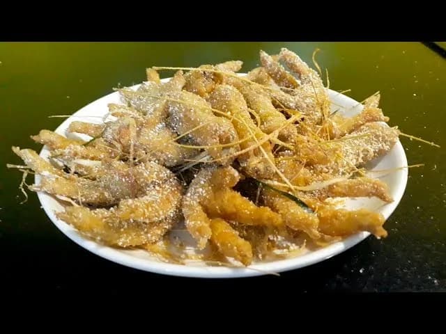 Chân gà rang muối