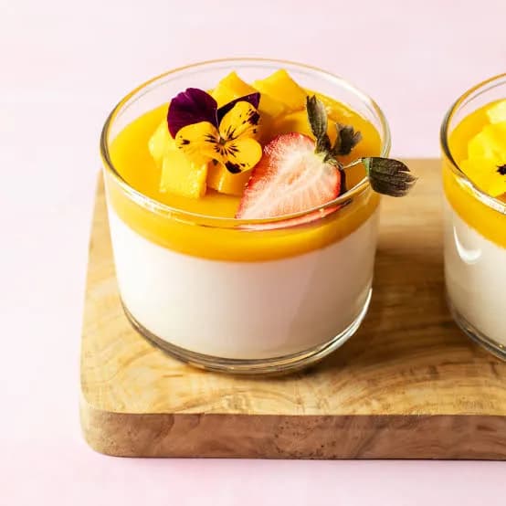 Mango panna cotta 1