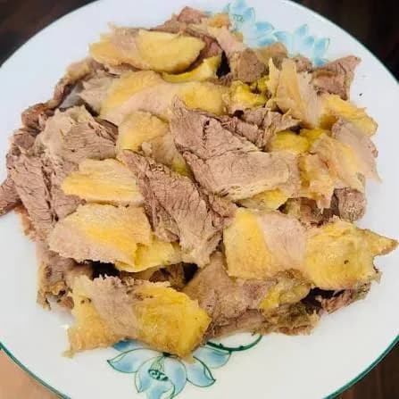 Nạm gầu thêm