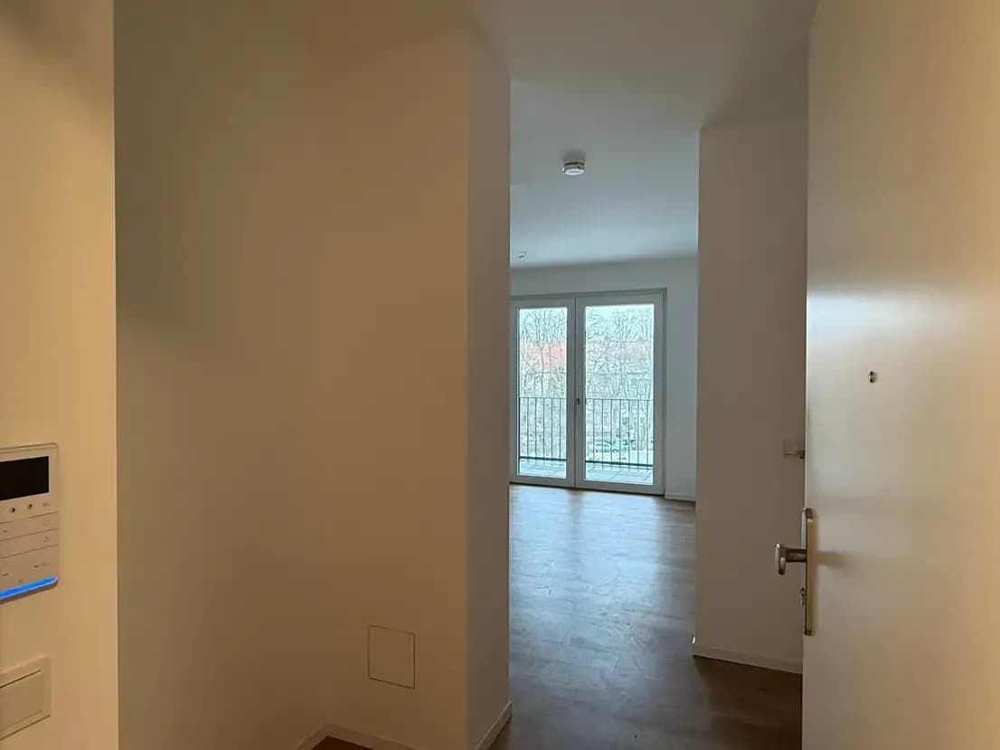 3-Zimmer-Wohnung mit Einbauküche, Loggia & Keller 2