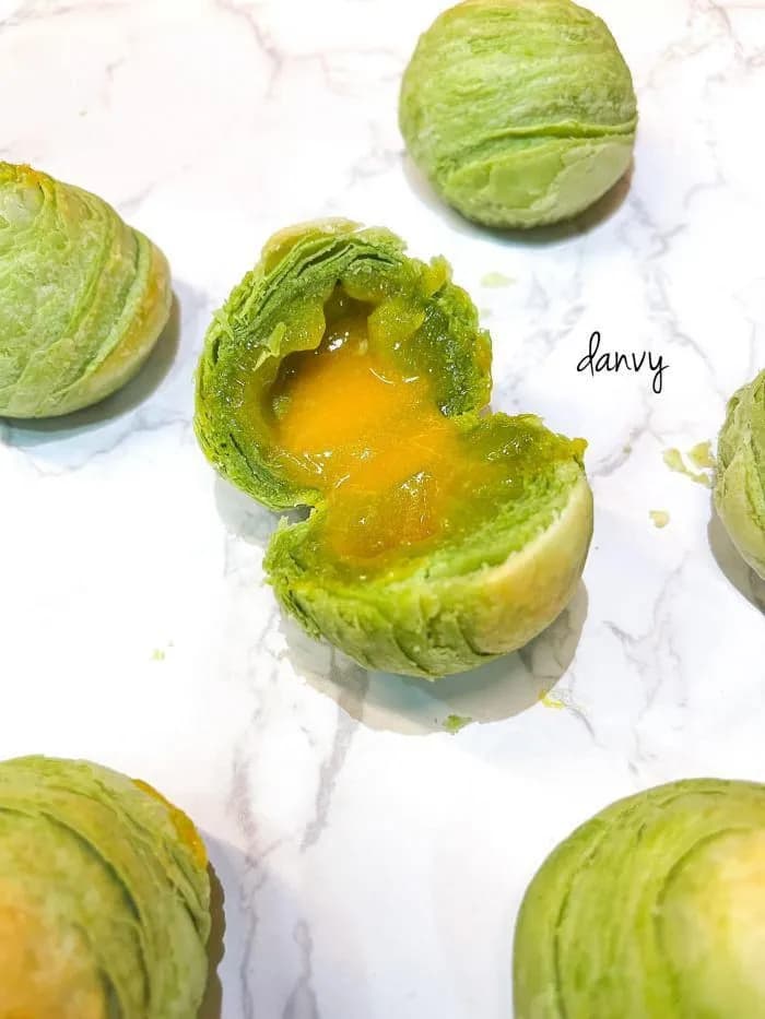 Lava trà xanh trứng chảy (10 cái)