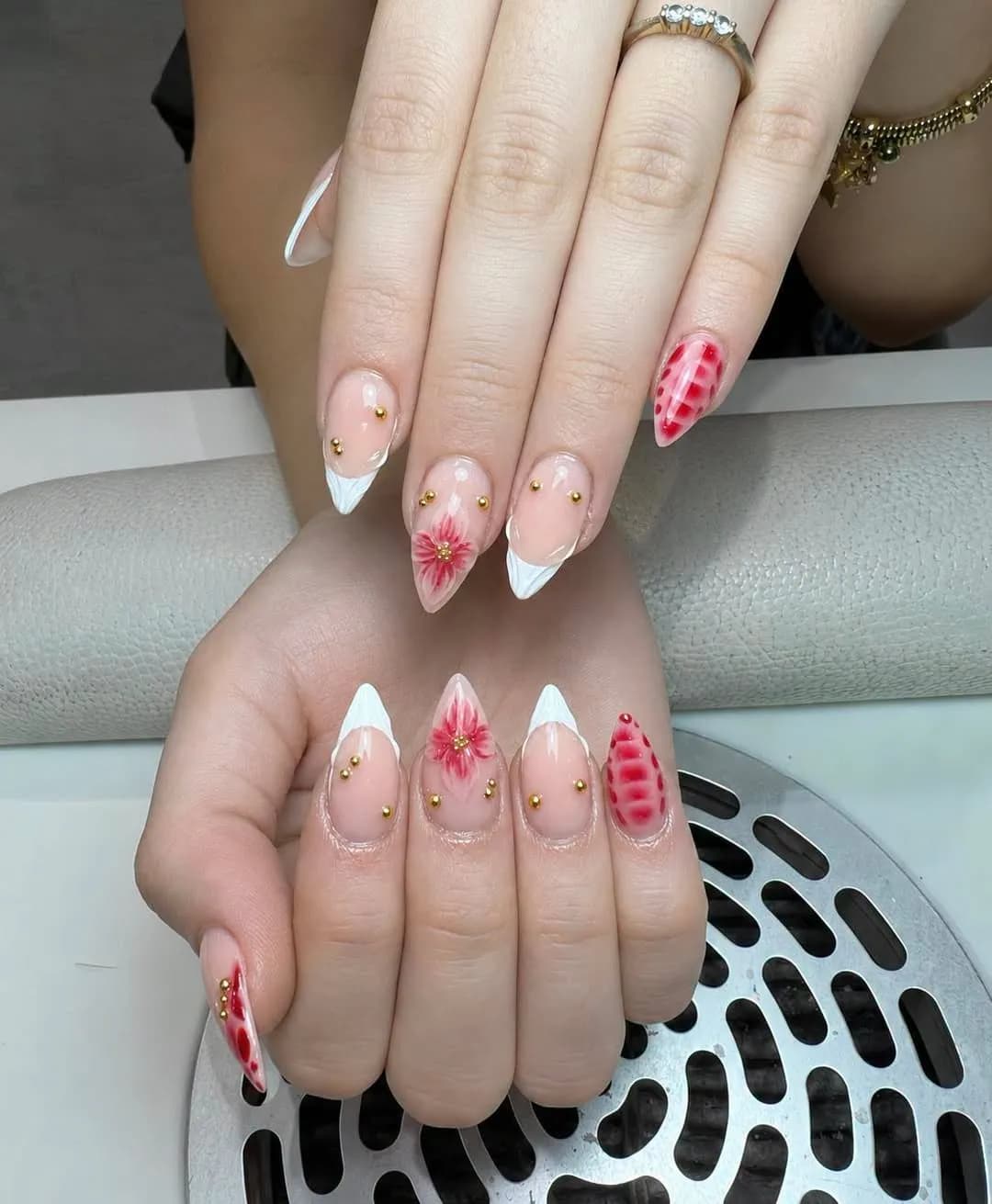 Dyo Nails