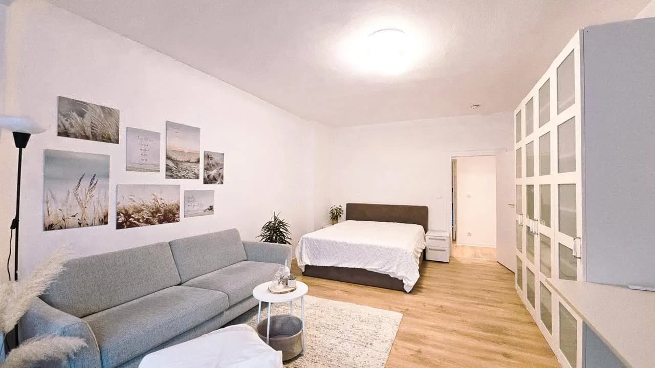 Cho thuê căn hộ riêng biệt ở Berlin Moabit thuộc Mitte