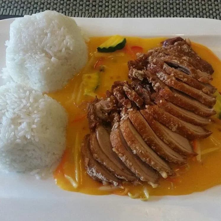 Gà Mango (Leicht Scharf)