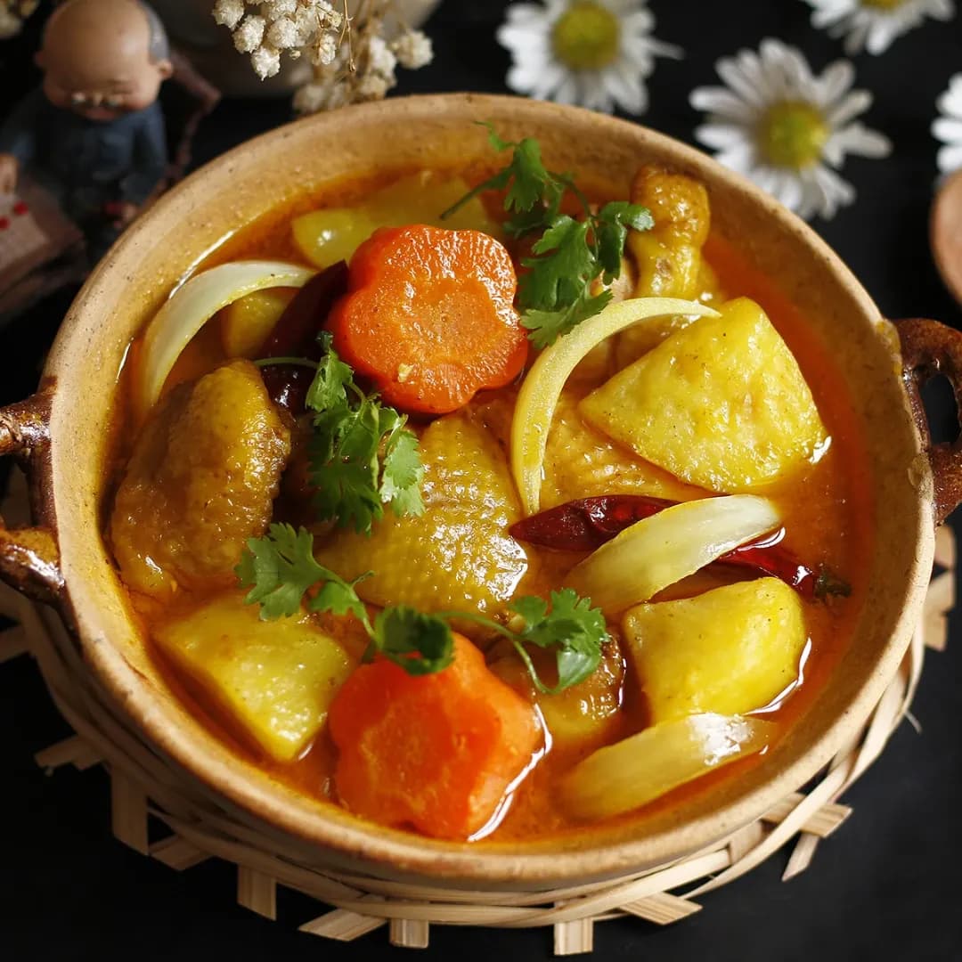 Curry Gà Đỏ