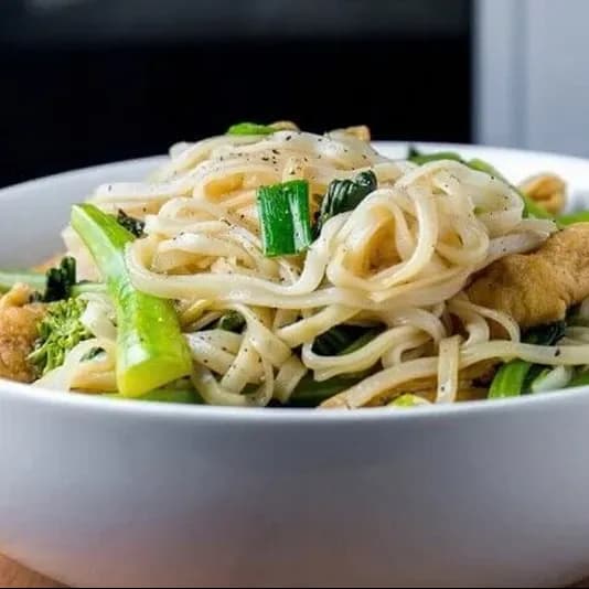 Phở xào giòn chay